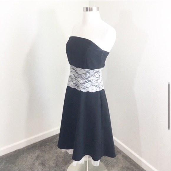 Ruby Rox black lace strapless dress - Picture 4 of 8